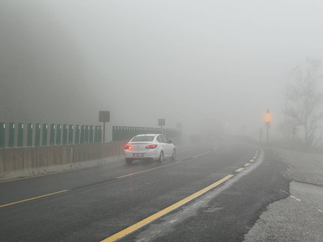 Sürücüler dikkat! Bolu Dağı'nda göz gözü görmüyor - Resim: 15